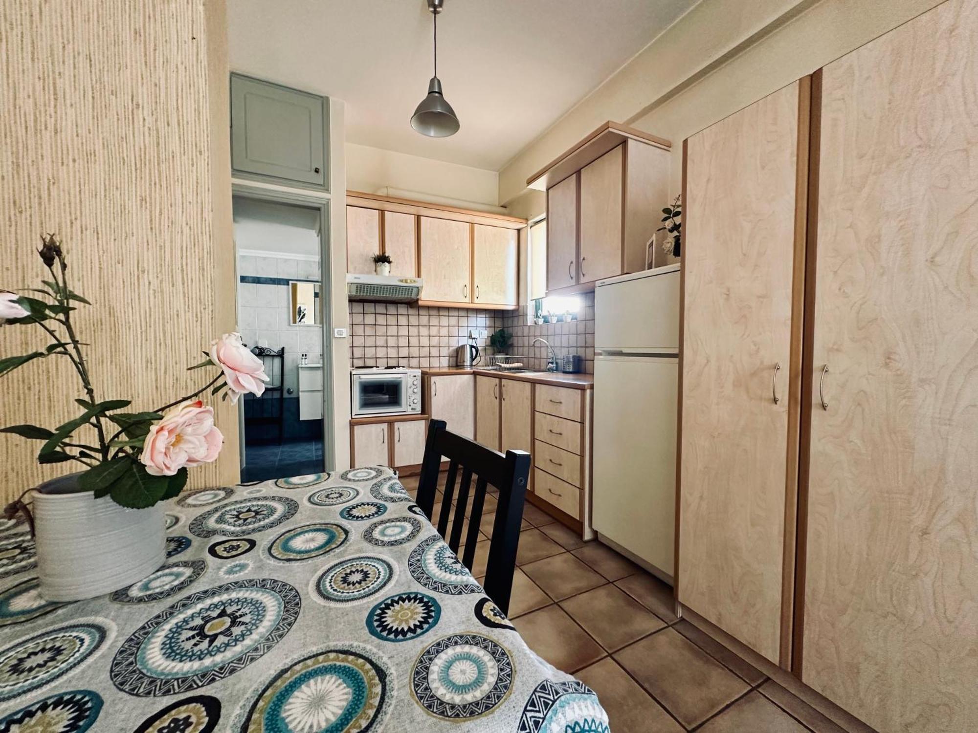 Cozy Apartments Mc Queen Athena Bagian luar foto