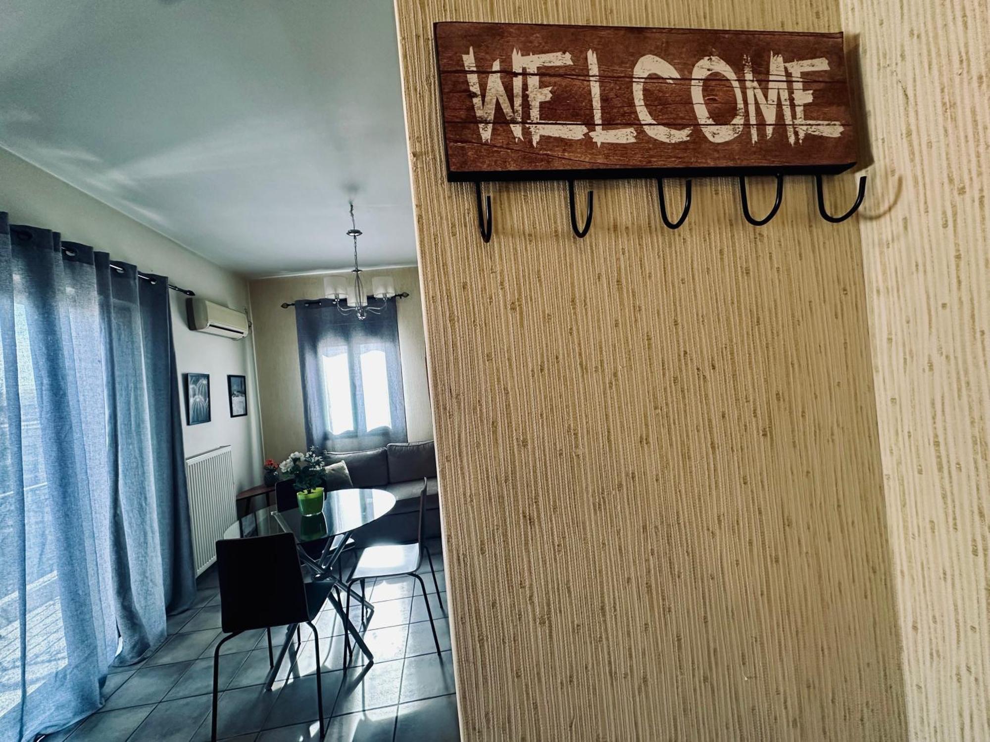 Cozy Apartments Mc Queen Athena Bagian luar foto