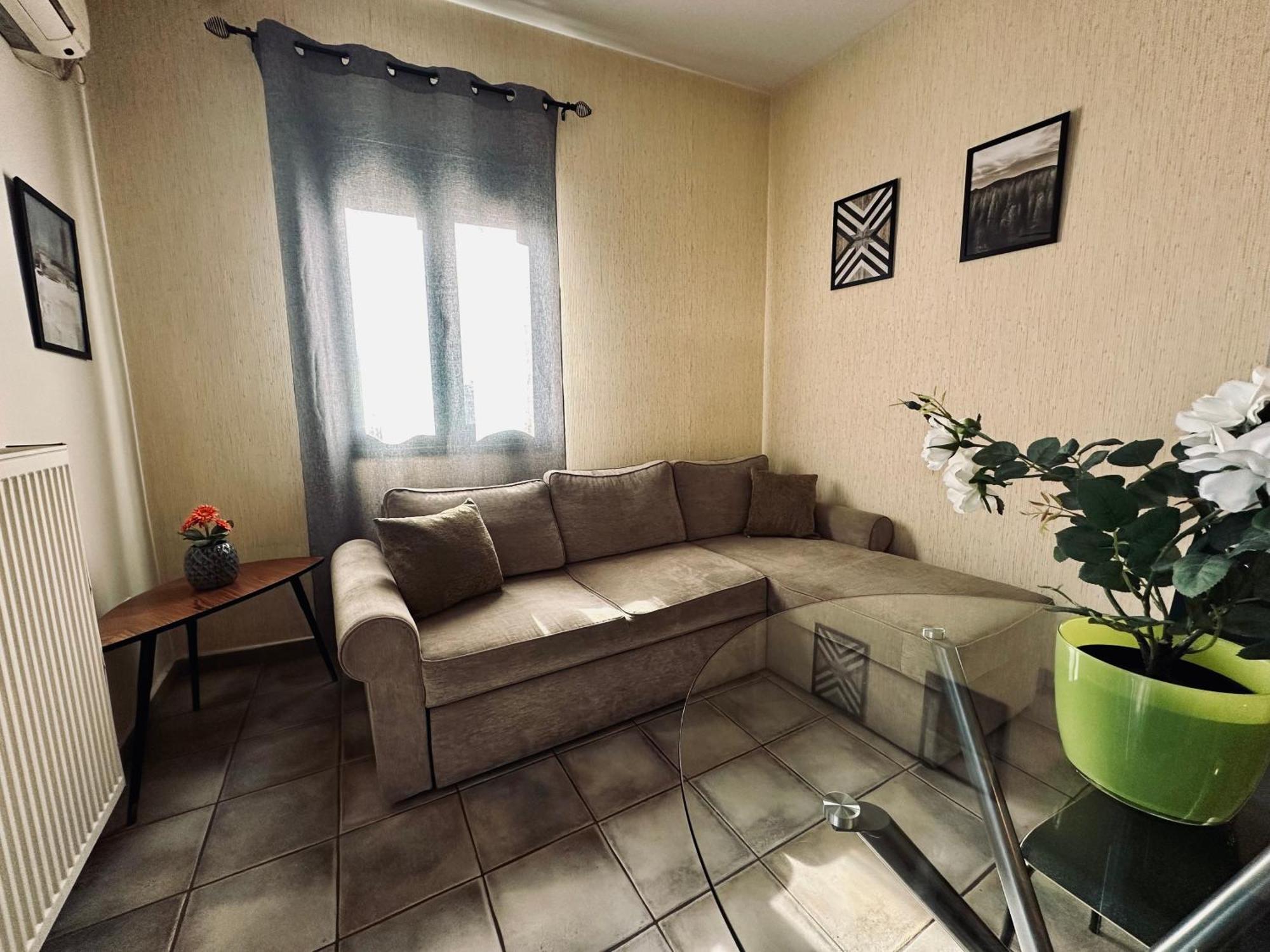 Cozy Apartments Mc Queen Athena Bagian luar foto